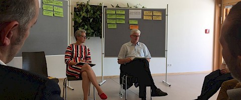 Erfahrungsaustausch zum Thema Wohnungsbau - auf der Landesgartenschau mit Fred Gresens und Carmen Mundorff von der Architektenkammer Baden-Württemberg