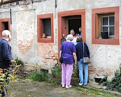 Geheimnisse im Gartenhaus