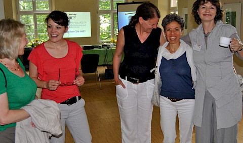 Uta Reuter (rechts) mit Teilnehmerinnen