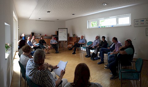 Im Gespräch...zu Gast im Gemeinschaftsraum des Generatioenenhofs Landau